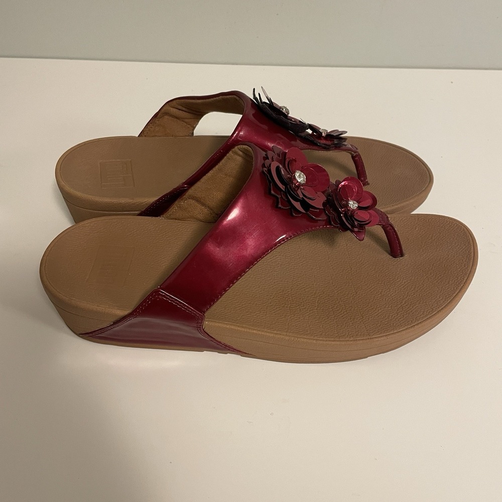 Fitflop Lulu Wildflower Thong Sandal Red Sequins Flower Size 10
